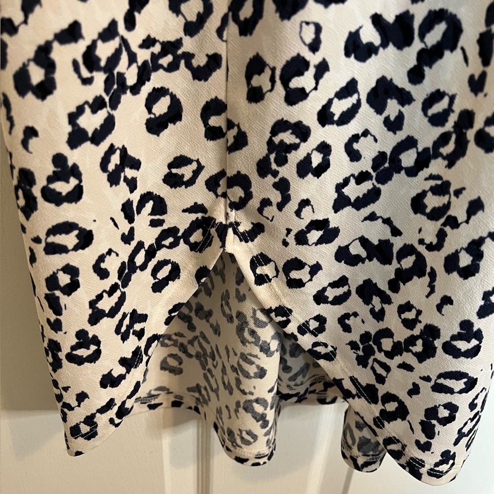 💙 4 for $40 💙 Banana Republic Leopard Print Crisscross Back Midi Dress - Picture 8 of 9